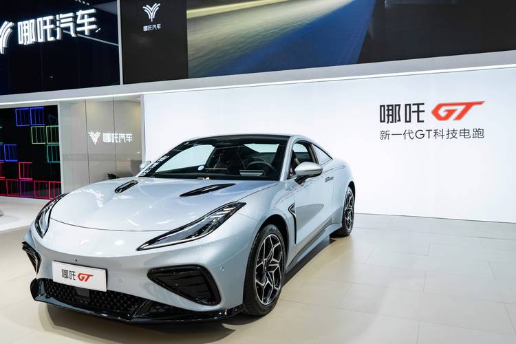 广州越秀区天纳浩企业管理咨询哪吒汽车在智能汽车领域的表现，领途汽车在新能源汽车市场中的影响力